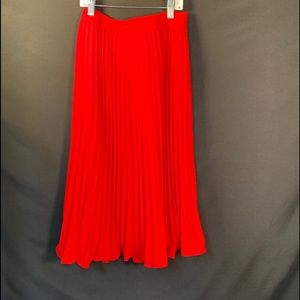 Red pleated skirt Kate Kaskin